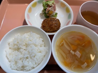 今日の給食2024年8月13日