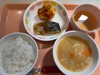 今日の給食2024年8月23日