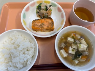 今日の給食2024年8月28日