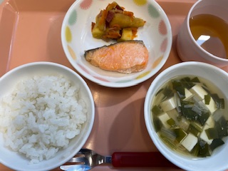 今日の給食2024年9月10日