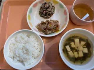 今日の給食2024年10月9日