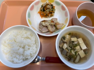 今日の給食2024年10月21日