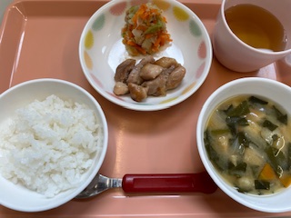 今日の給食2024年11月1日