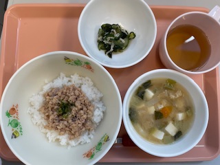 今日の給食2025年6月24日