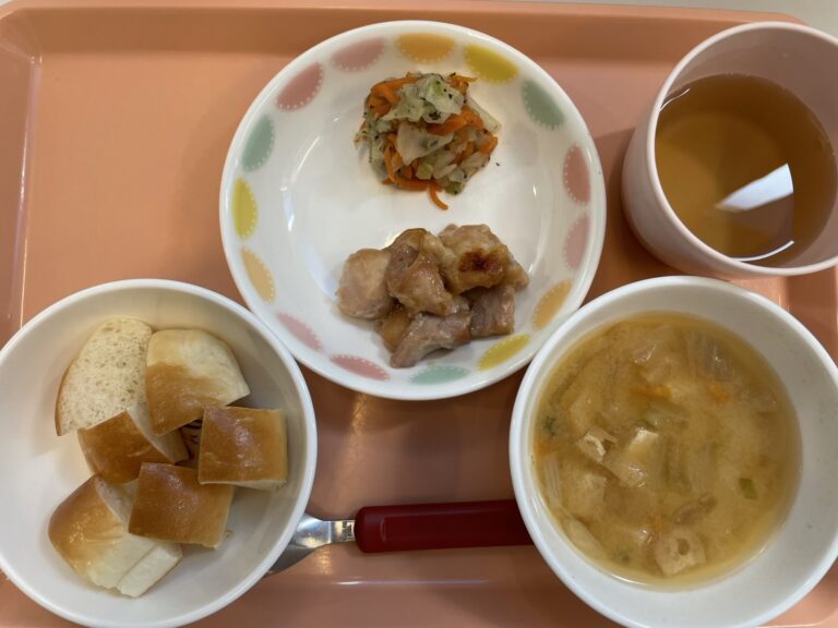 今日の給食2025年8月18日