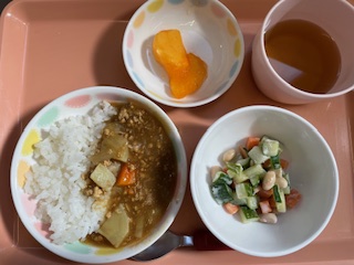 今日の給食2025年10月28日