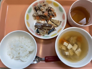 今日の給食2025年12月12日